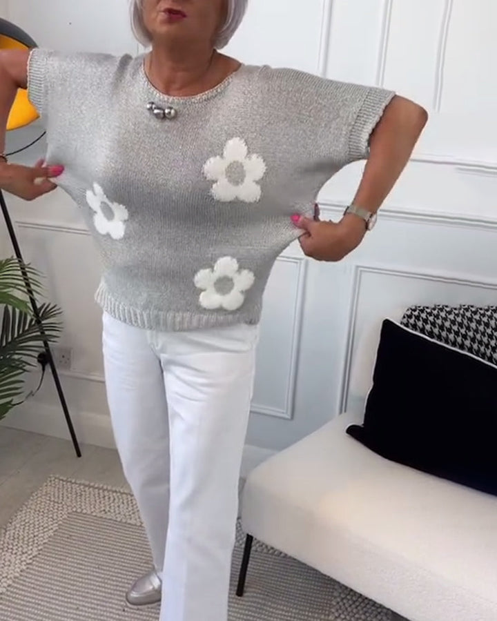Daisy | Fijngebreide trui met bloemendetail